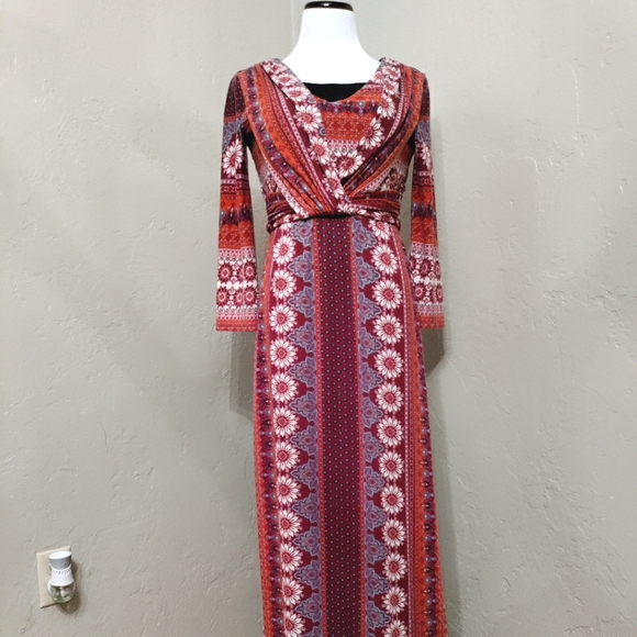 Luxology Dresses & Skirts - V Neck Maxi Dress w/ Sunflowers and Great Fall Colors  Size Medium. Unique style
